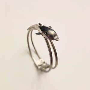 Women's silver metal dolphin bracelet